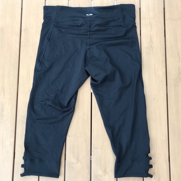 Target Champion Duo Dry Capri Leggings - Picture 5 of 7